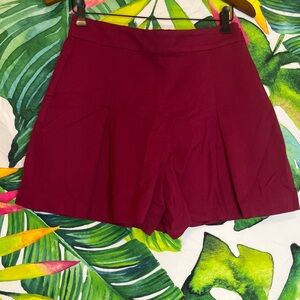 Uniqlo High Waist Woven Pleated Front Side Zip Preppy Minimalist City Shorts
